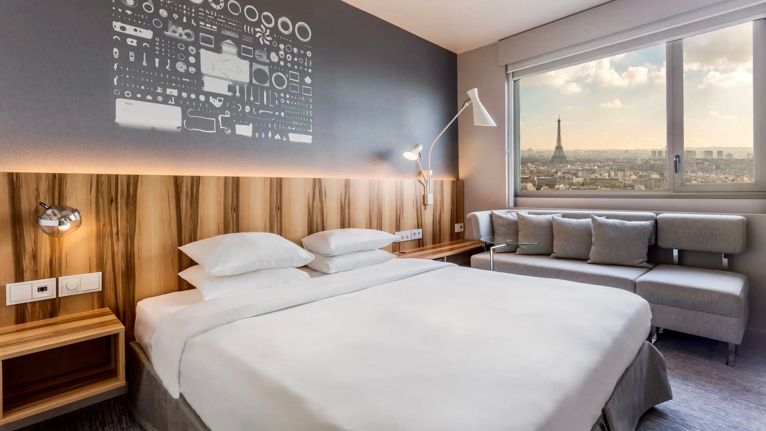 Hyatt Regency Paris Étoile Review – 72,000 Hyatt Points cho 4 đêm với view tháp Eiffel tuyệt đẹp